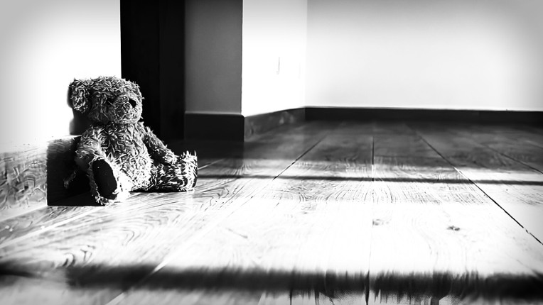 The Empty House - A Dementia Interactive Experience screenshot