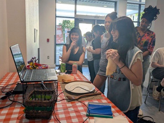 Ankle Chomper screenshot