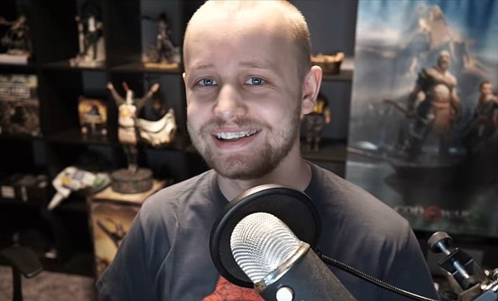 Bald Man Rises Game Cover