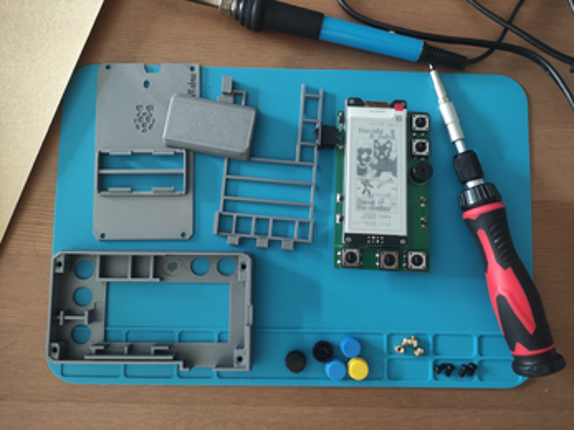 David & John /ᐠ.ꞈ.ᐟ\ Game & Watch - Raspberry Pi PICO - E Paper - Video Game Handheld Console Image