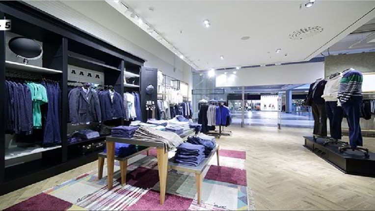 Shopping At Mall screenshot