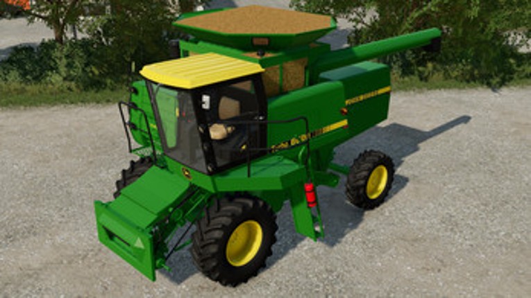 John Deere Titans V2 screenshot