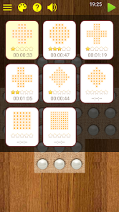 Marble Solitaire Puzzle screenshot