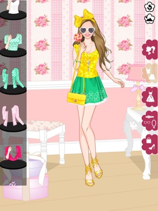 Floral summer dress up game screenshot