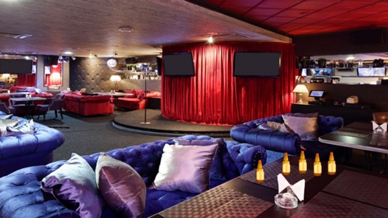 Modern Bar Escape screenshot