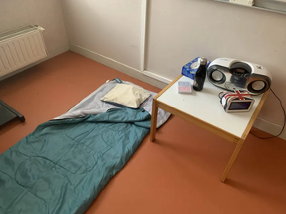 Touche pas à ma bourse Image