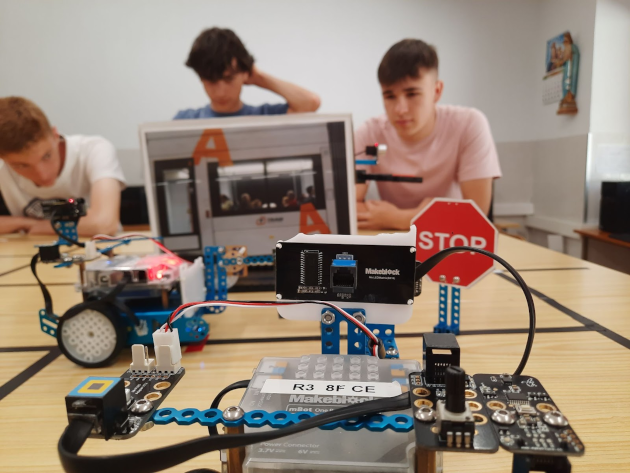 Games like S.N.E. Robots