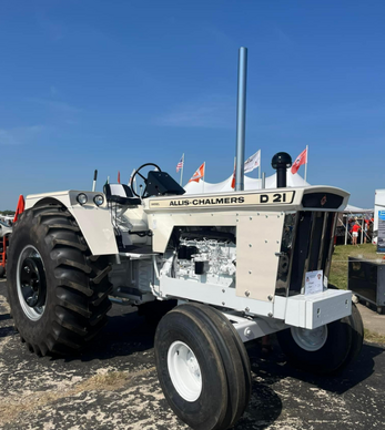 FS25 Allis Chalmers D21 60th Anniversary screenshot
