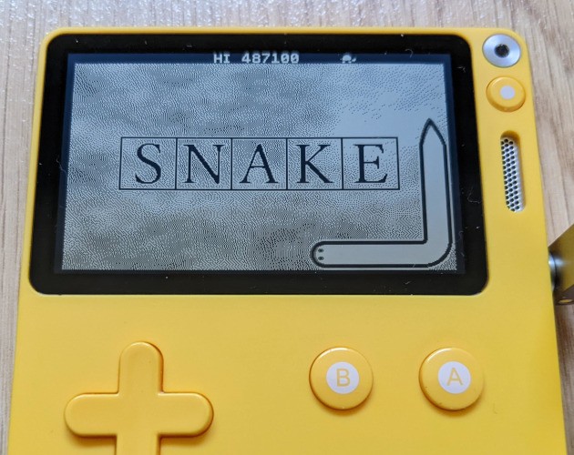 Games like Ikaruga Snake (for Playdate)