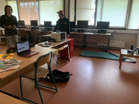 Touche pas à ma bourse screenshot