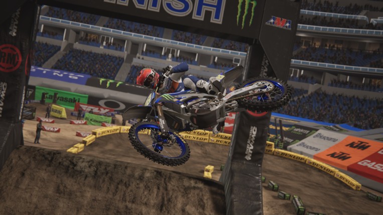 Monster Energy Supercross 25 x Monster Jam Showdown: Dirt Master Edition screenshot