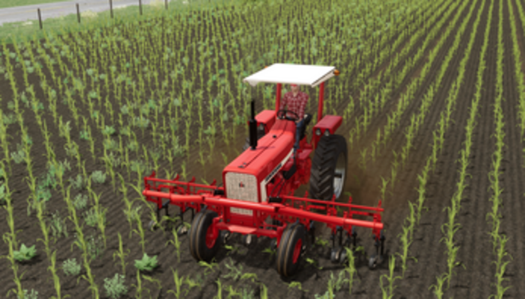 IH 06 Tractors Image