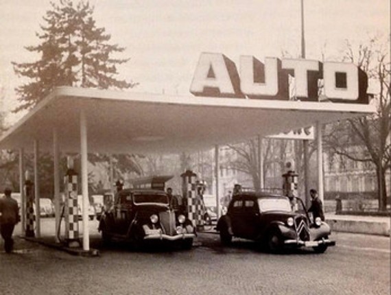FS22 Vintage Gas Station Image