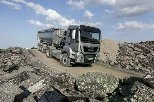Highway truck Driving Games 3D Image