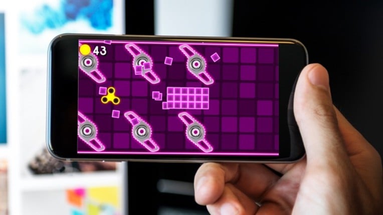 Fidget Spinner Wheel Arcade Game The Floor is Lava Image