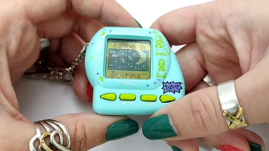 Giga Pets: Rugrats Reptar Image