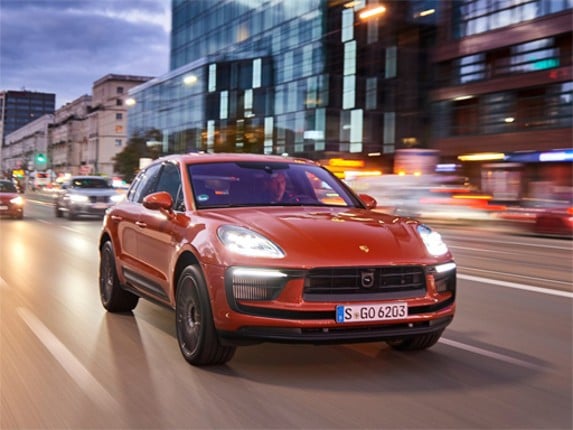 Porsche Macan S Puzzle Game Cover