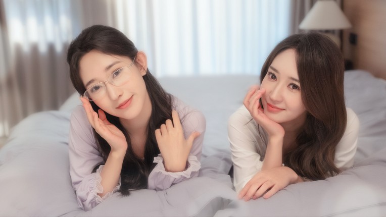 Seven Lovers In The House screenshot