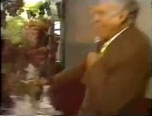 Games like Simulador de Lasier Martins Tomando Choque na Festa da Uva