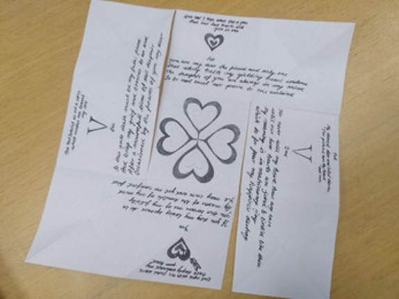 Valentine Puzzle Purse screenshot