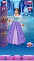 Dress Up Princess Mary Image