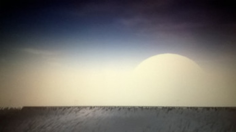 - to west Image
